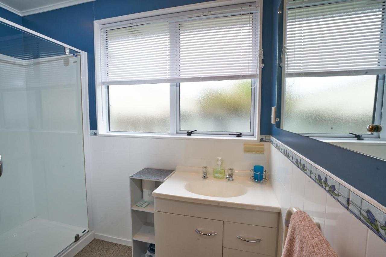 אגם טה אנאו Accommodation Fiordland -The Three Bedroom House At 226A Milford Road מראה חיצוני תמונה