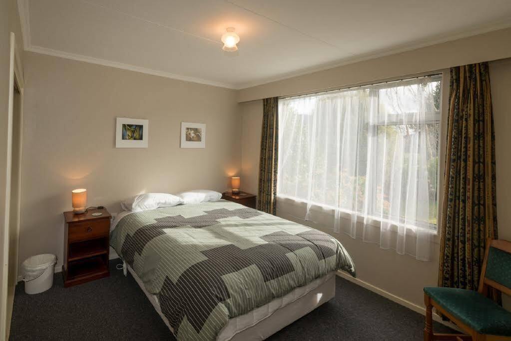 אגם טה אנאו Accommodation Fiordland -The Three Bedroom House At 226A Milford Road מראה חיצוני תמונה
