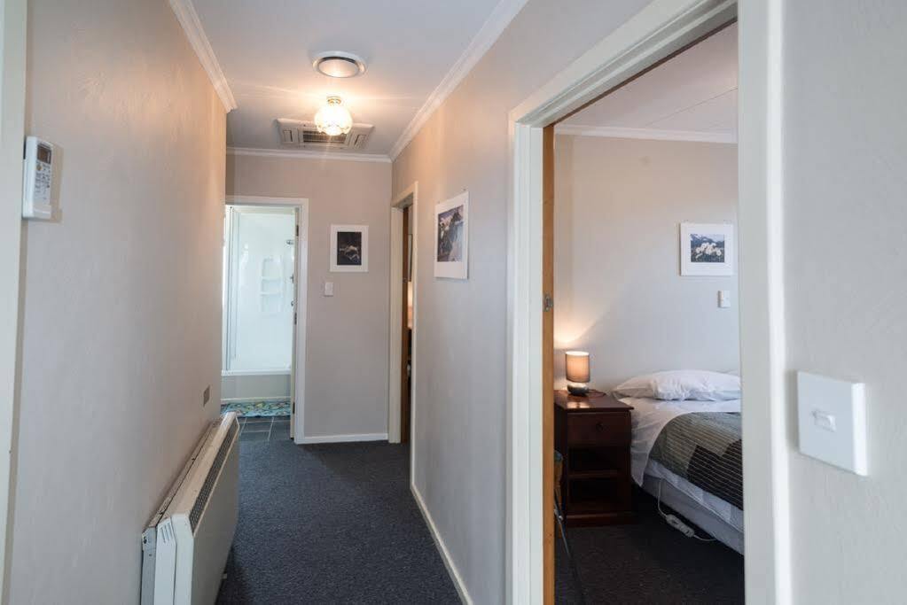 אגם טה אנאו Accommodation Fiordland -The Three Bedroom House At 226A Milford Road מראה חיצוני תמונה